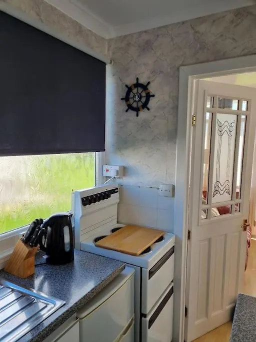 Charming 2 Bedroom Holiday Chalet Withernsea