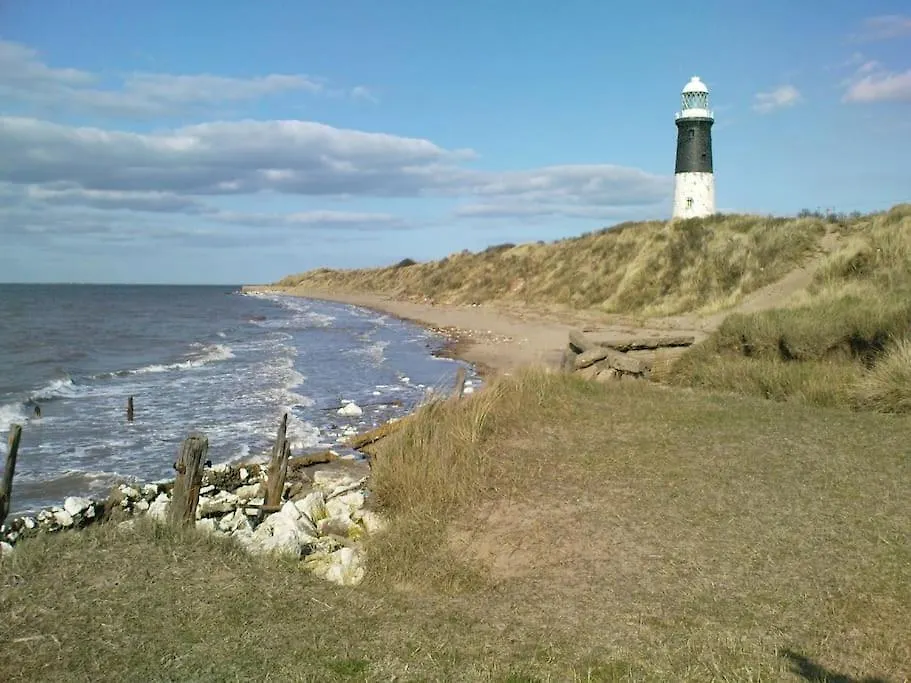 Charming 2 Bedroom Holiday Chalet Withernsea