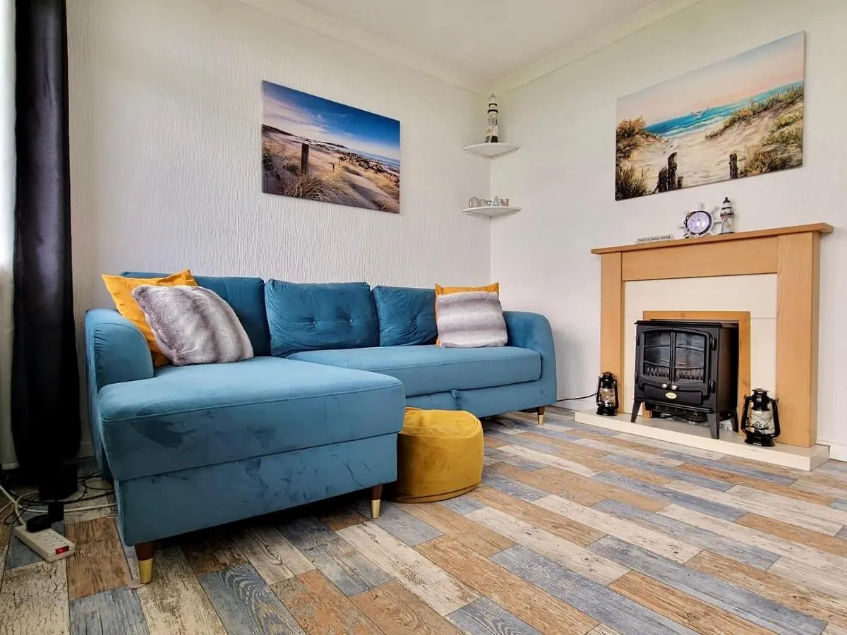 Charming 2 Bedroom Holiday Chalet Withernsea