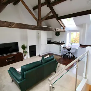 Pheasants Crossing - Luxurious And Cozy In Peaceful Rural Location Holiday home