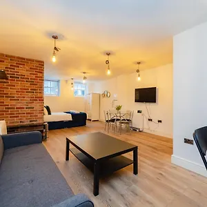 Flash Sale Centre Seafront 1 Bedroom Flat Bn115fsto04 , Brighton United Kingdom