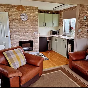 Shelley The Chalet